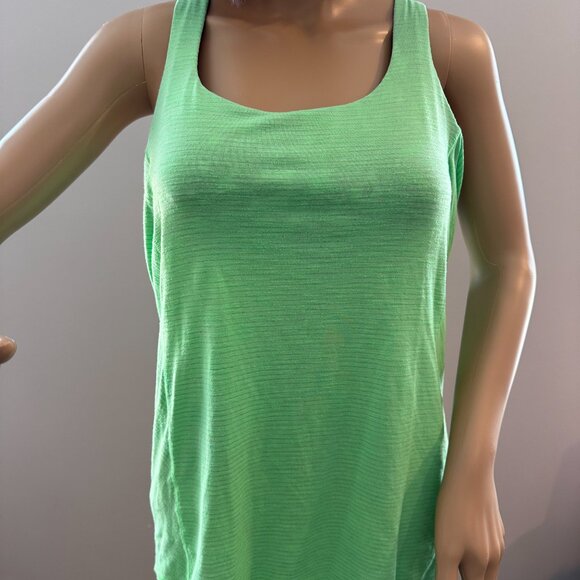 LuLuLemon Authentic Open Back Tank With Attached Sports Bra Size 6 (Small/Green) - Picture 4 of 5